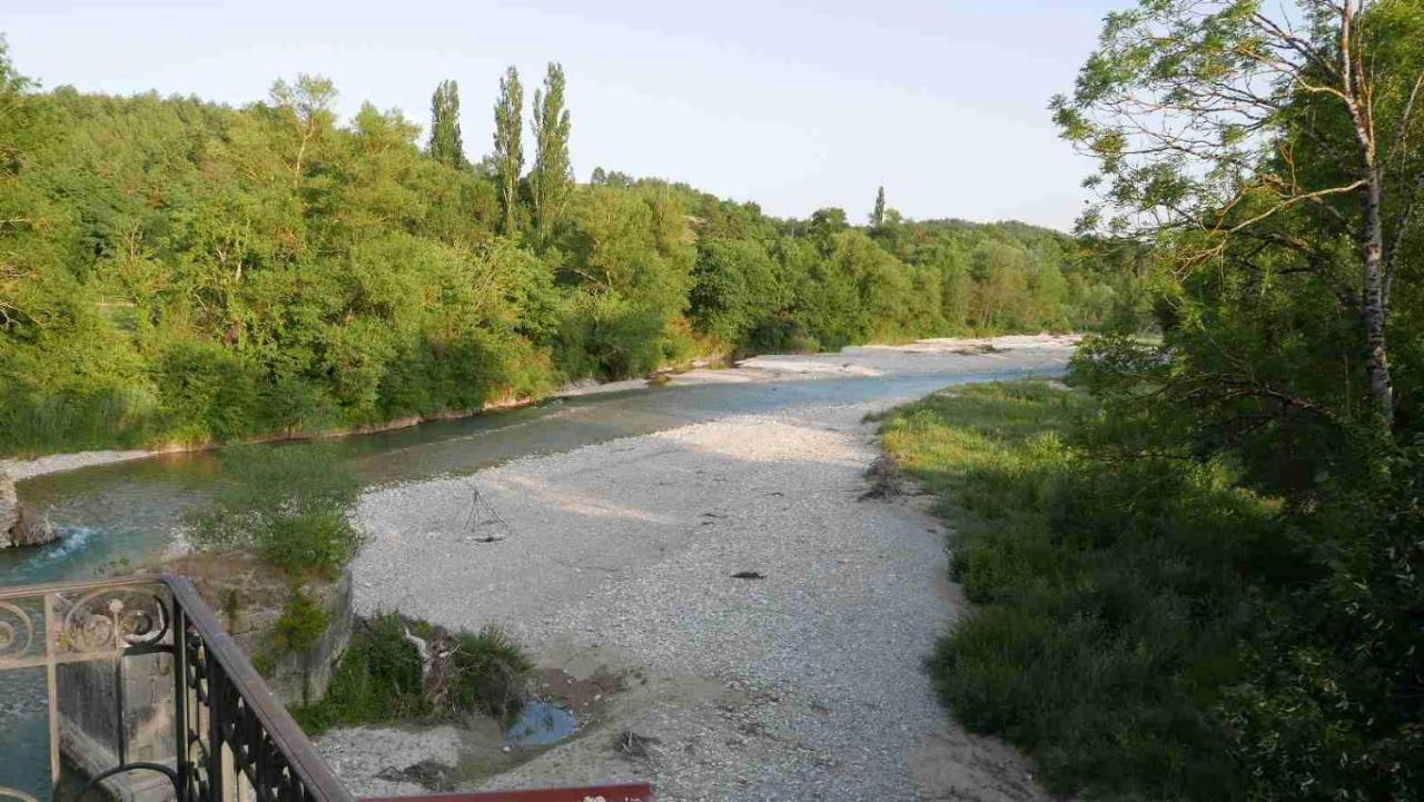 -Moulin De Solaure- Hotel Aix-en-Diois ภายนอก รูปภาพ