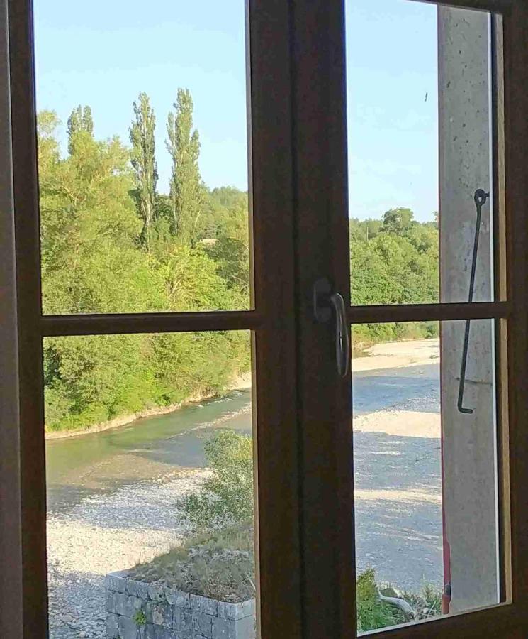 -Moulin De Solaure- Hotel Aix-en-Diois ภายนอก รูปภาพ